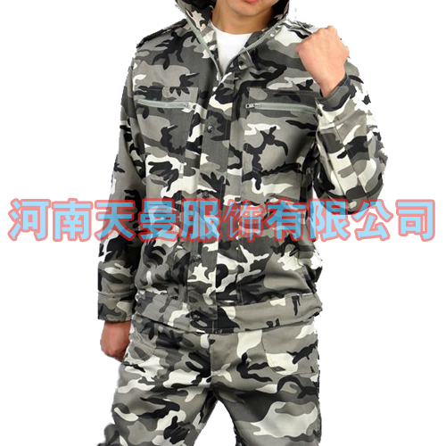 做軍訓(xùn)服廠家